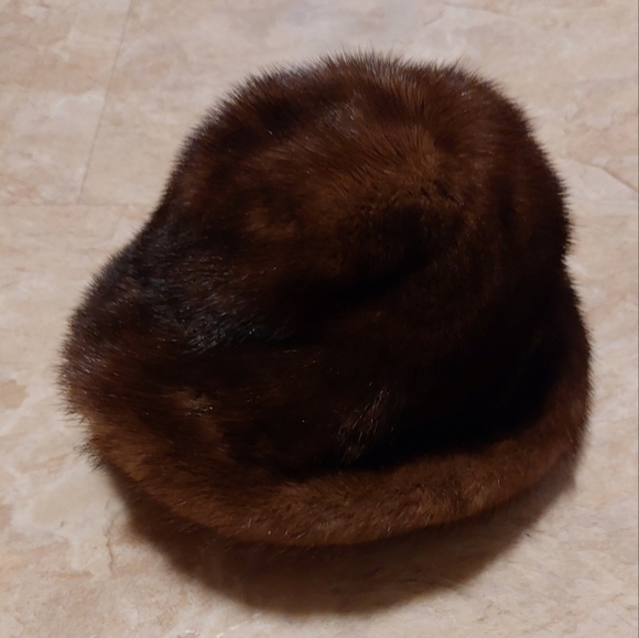 Vintage Dolores mink hat main image 4